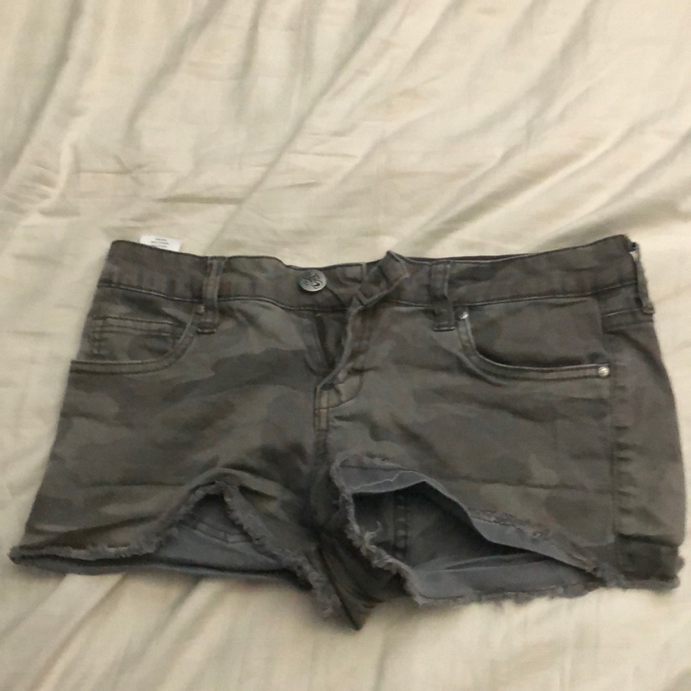 Camouflage jeans shorts